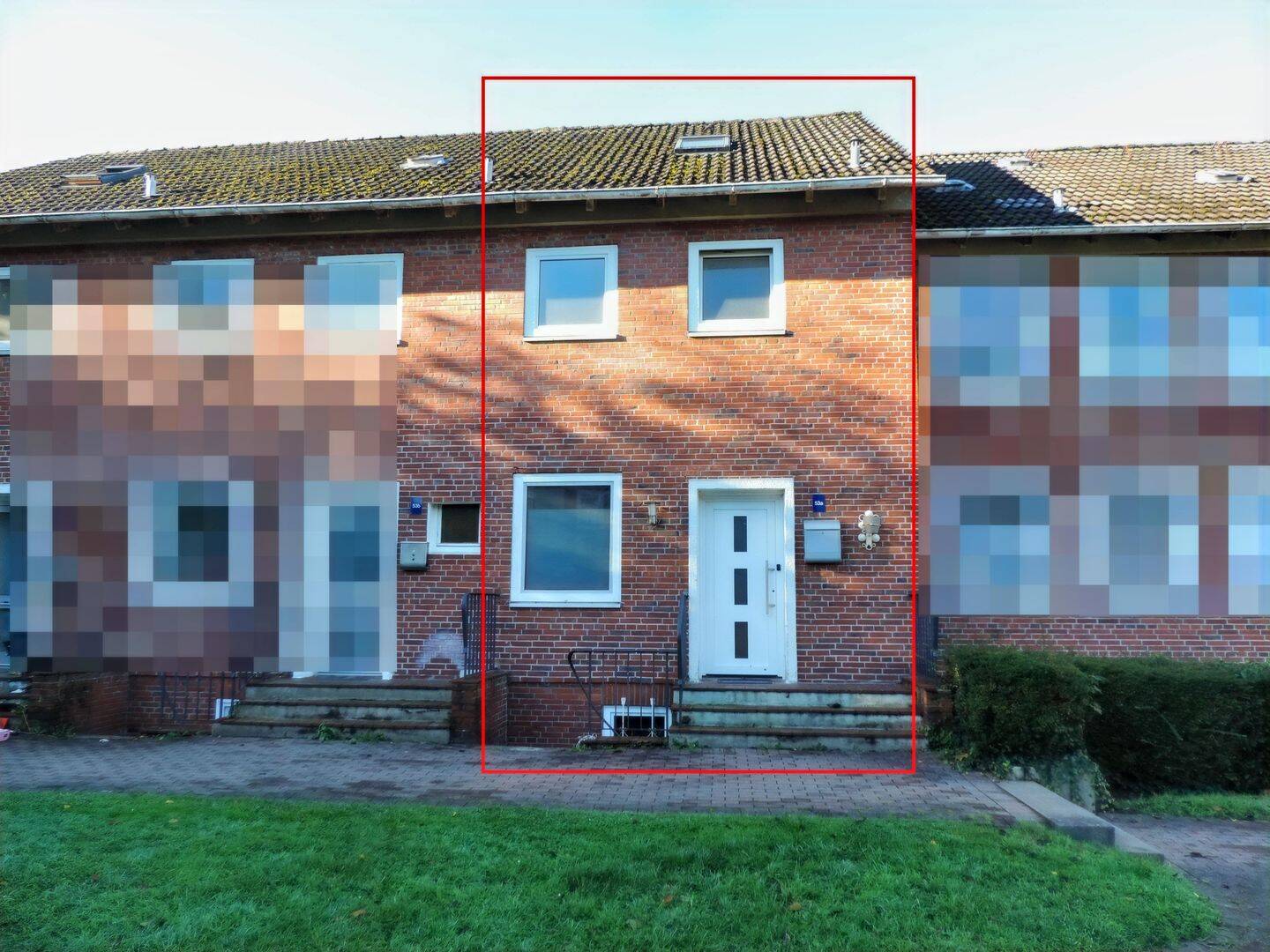 Reihenhaus + Terrasse + Garage ohne „Garten“-Arbeit, 24537 Neumünster (Böcklersiedlung Faldera Gartenstadt)