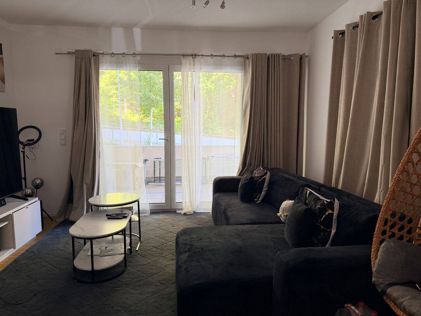 Gemütliche 2-Zimmer Wohnung mit Loggia — Übernahme EBK möglich, 90491 Nürnberg