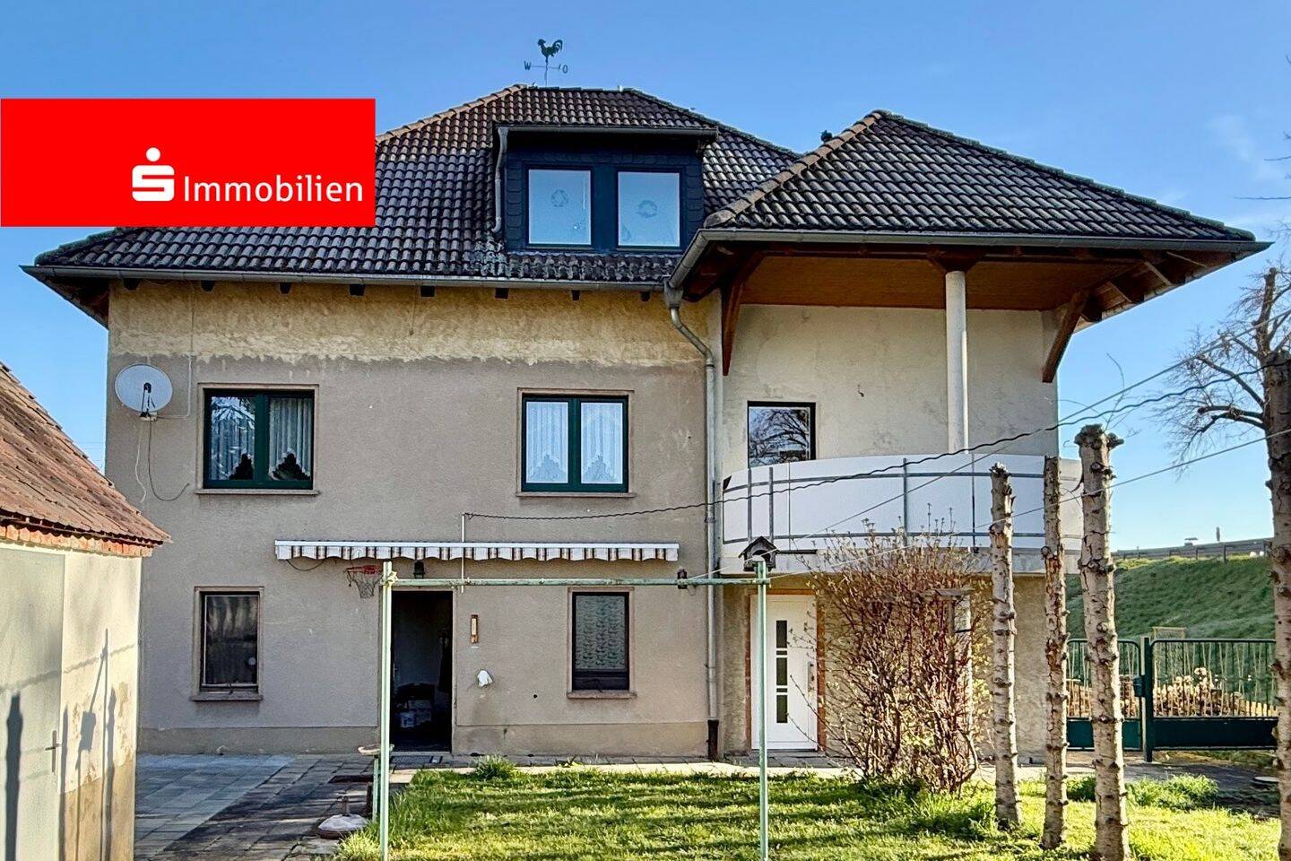 Moderne Wohnträume auf großem Grundstück, 4654 Frohburg