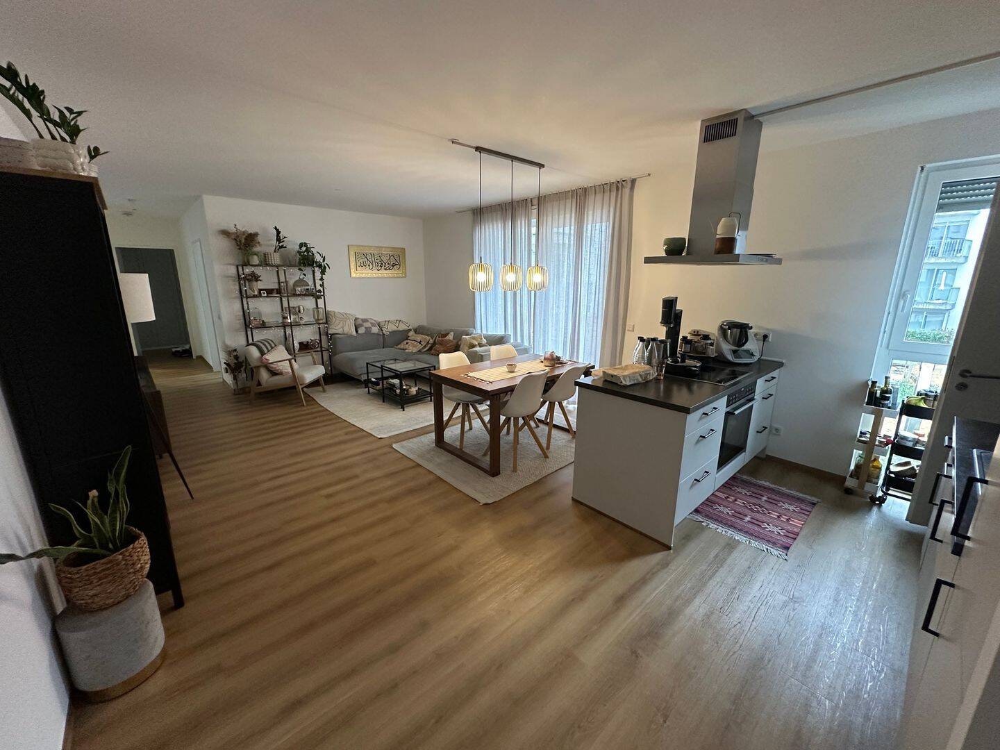 NACHMIETER GESUCHT: Moderne 4-Zimmer-Neubauwohnung in Nürnberg Schweinau mit Balkon, 90441 Nürnberg (Gibitzenhof Sandreuth Schweinau Werderau)