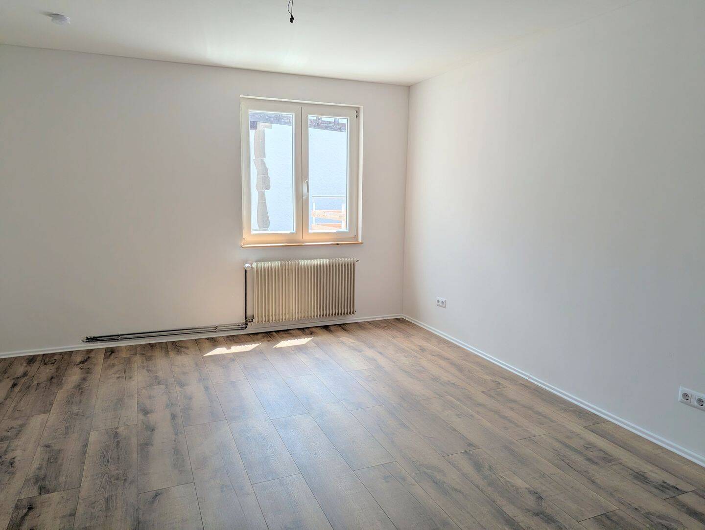 Kernsanierte 2-Zimmer-Wohnung mit Balkon in der Altstadt von Wächtersbach, 63607 Wächtersbach