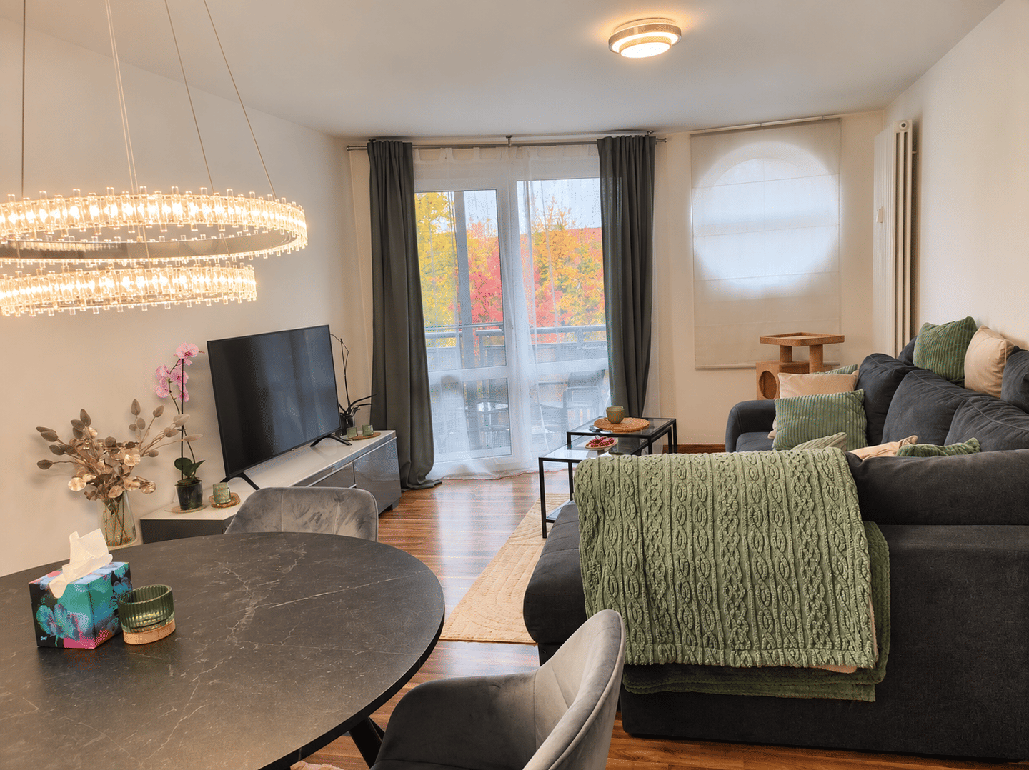 Großzügige Maisonettewohnung mit Dachterrasse, Balkon und Außenstellplatz, 97084 Würzburg (Heidingsfeld Heuchelhof Rottenbauer)