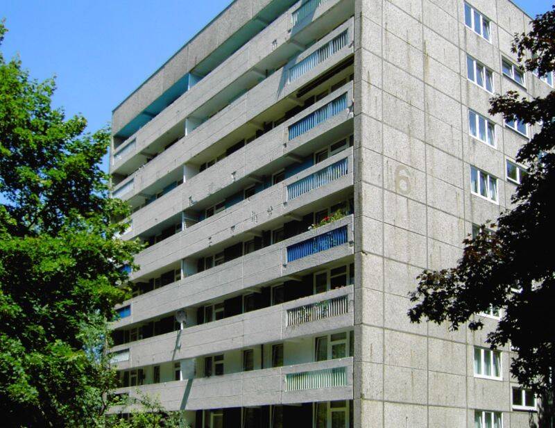Modernisierte 4 Zimmer Wohnung mit Balkon, 60433 Frankfurt am Main (Bonames Dornbusch Eschersheim Frankfurter Berg Preungesheim)