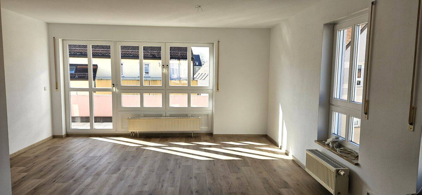 Nachmieter ab 01.12. gesucht: Schöne, helle Wohnung im Herzen Weißenburgs, 91781 Weißenburg i. Bay.