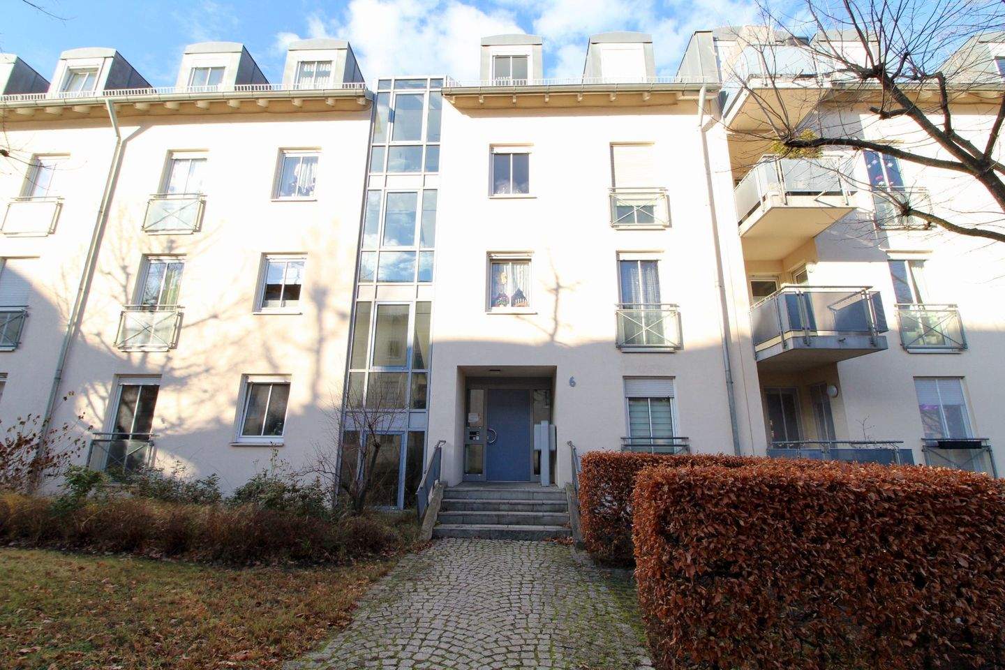 Vermietete 3-Zimmer-Wohnung mit Balkon und Tiefgaragenstellplatz – 1237 Dresden – Vorschaubild 4