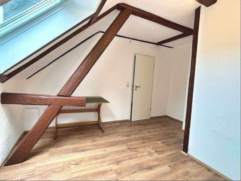 Gemütliche 2-Zimmer-Dachgeschosswohnung in Nürnberg-Eberhardshof – Nürnberg – Vorschaubild 5