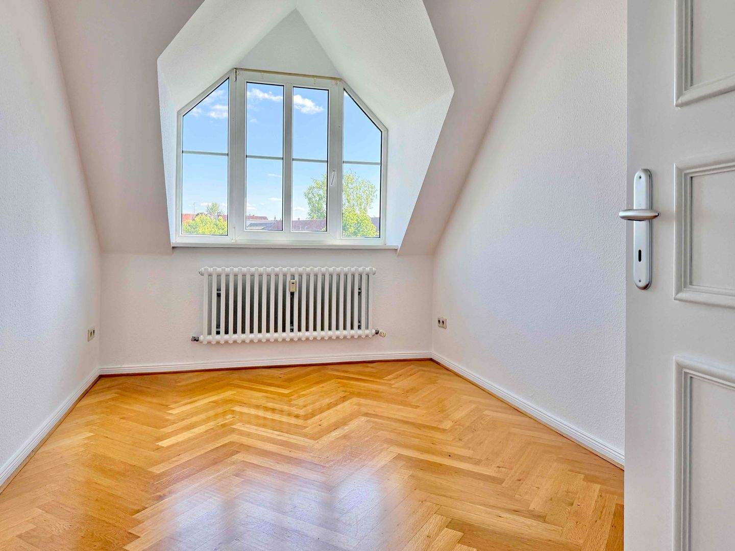 Helle Dachgeschosswohnung in Reinickendorf – sofort bezugsfrei! – 13509 Berlin – Vorschaubild 5