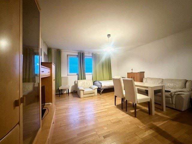 Leerstehend & vollmöbliert: Sanierte 2-Zimmer-Wohnung mit 8,2% Sollrendite, 63128 Dietzenbach