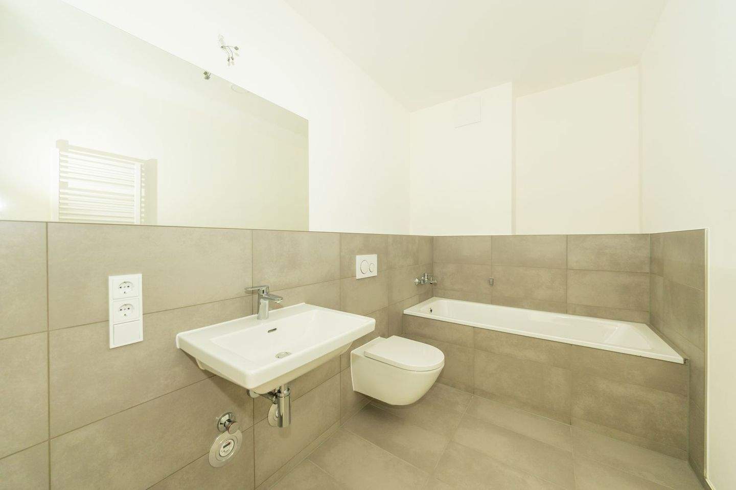 Wohntraum auf ca. 114 m² ! Attraktive 4-Zimmer-Wohnung mit Balkon – Leipzig – Vorschaubild 4