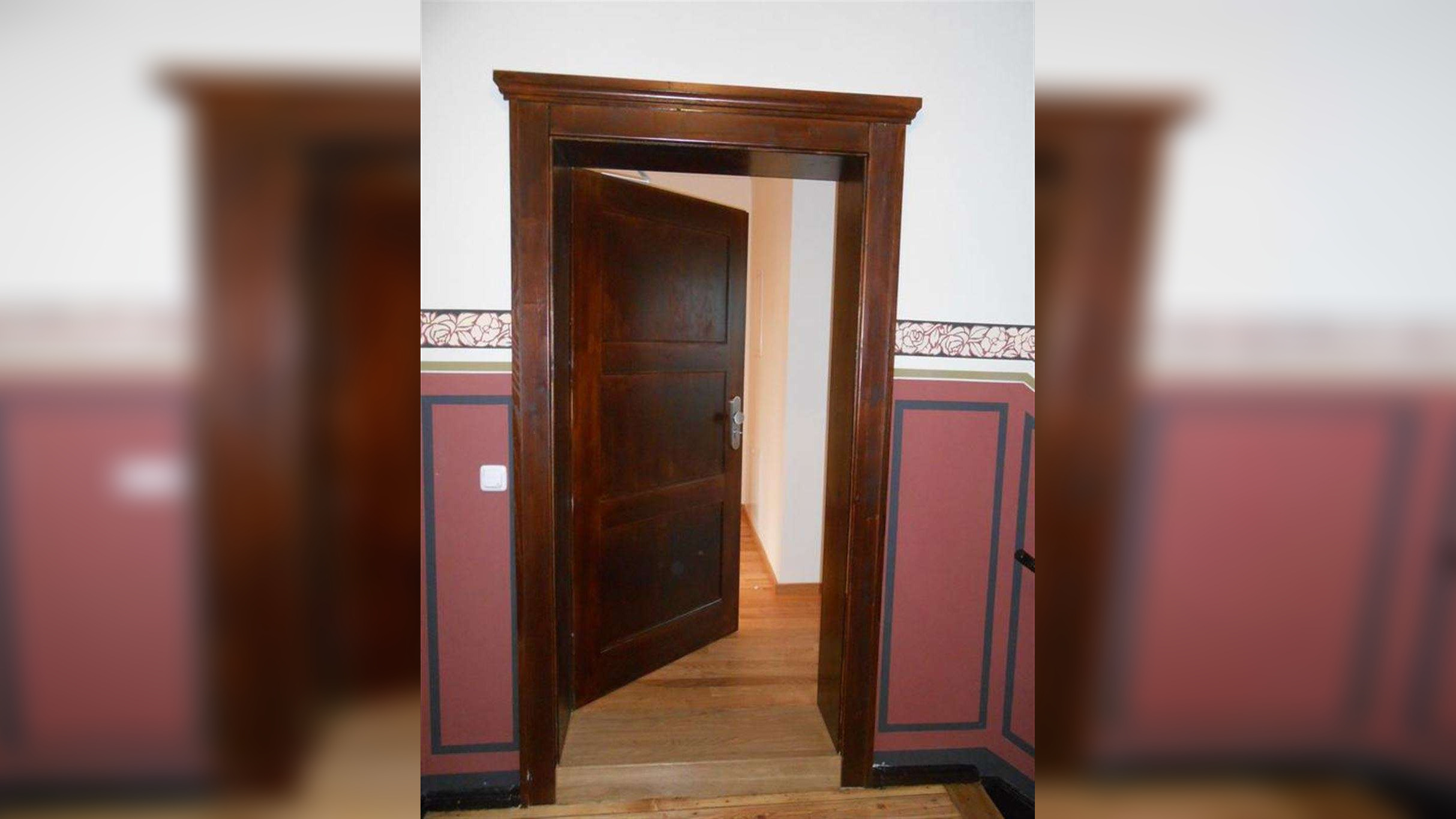 ***EXKLUSIVE 2-RAUMWOHNUNG IN PERFEKTER LAGE – PARKETT- BALKON -FUBOHEIZUNG*** – Leipzig – Vorschaubild 4