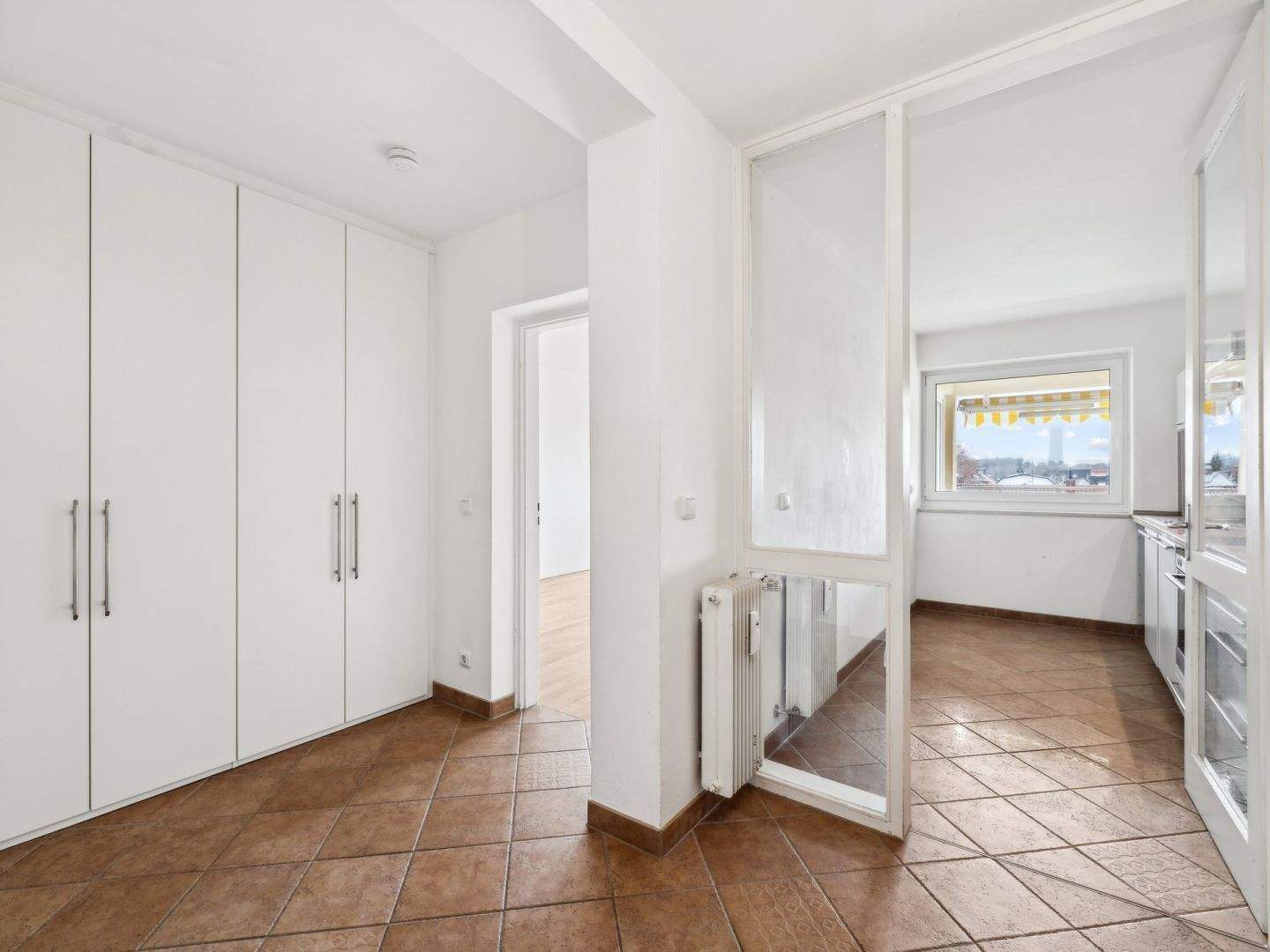 Top gepflegte 3-Zimmer-Eigentumswohnung sofort beziehbar in der Lerchenau – 80995 München – Vorschaubild 4