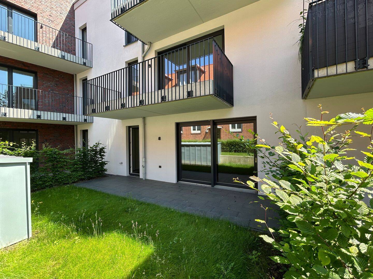 Großzügige 3-4 Zimmer Wohnung mit Terrasse und Gartenanteil – 22335 Hamburg – Vorschaubild 4