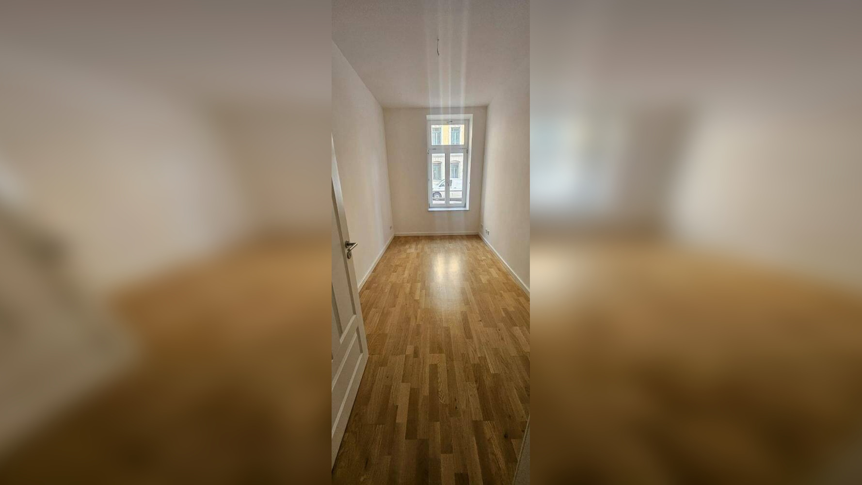 Top sanierte 4-Raum-Wohnung und Balkon – Chemnitz – Vorschaubild 4