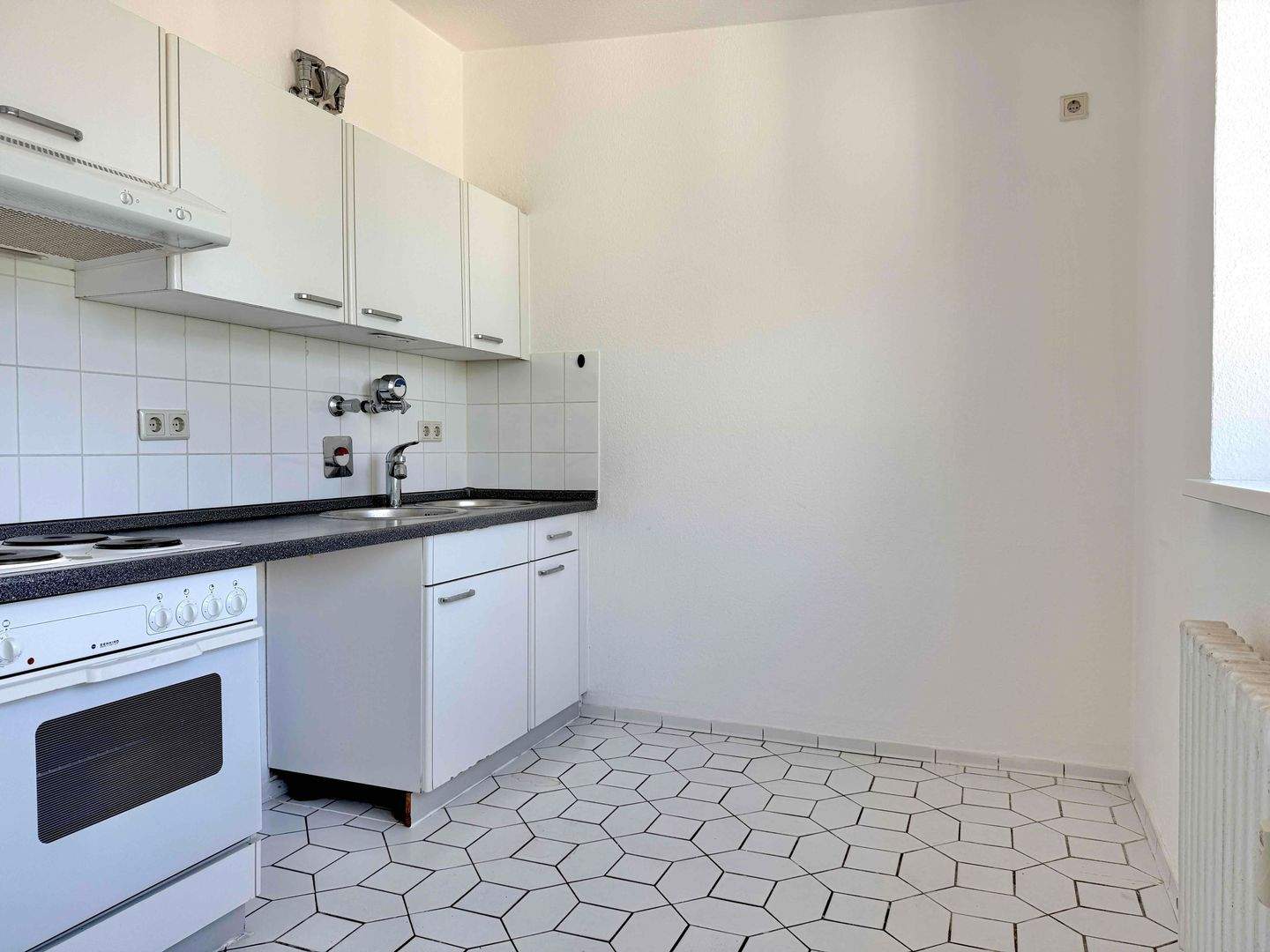 Helle Dachgeschosswohnung in Reinickendorf – sofort bezugsfrei! – 13509 Berlin – Vorschaubild 7