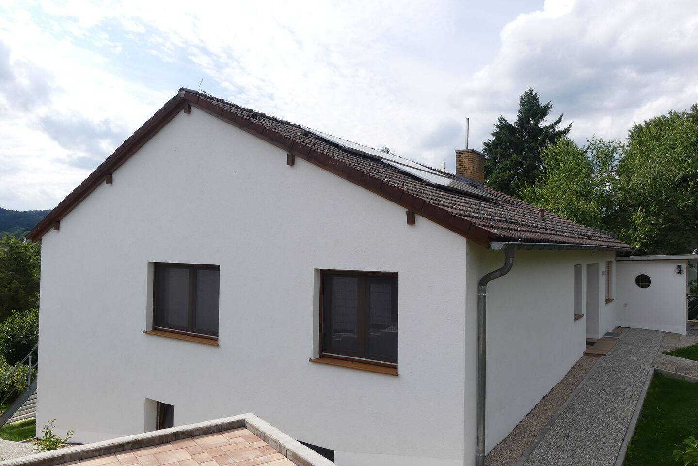 ***Saniertes Wohnhaus mit einer traumhaften Aussicht im „Herrenwäldchen“ in Brombachtal***, 64753 Brombachtal
