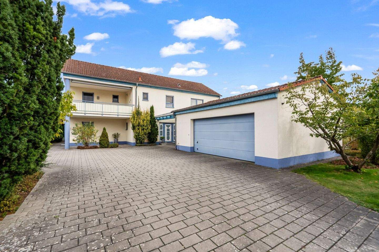 Ein Zuhause mit Perspektive! Großzügiges Wohnen trifft auf attraktive Gewerbefläche, 90584 Allersberg