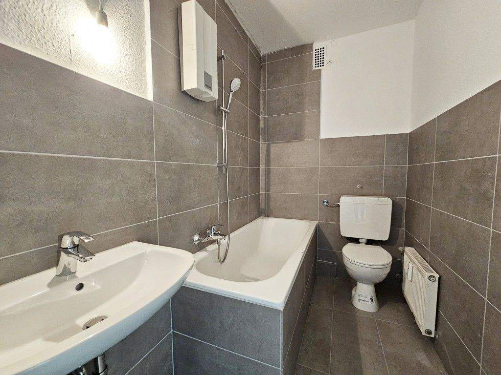 Einziehen & wohlfühlen. Sanierte 3-Zimmerwohnung mit Balkon und Aufzug – Gelsenkirchen Scholven  WE11/2.OGvo – 45896 Gelsenkirchen – Vorschaubild 5