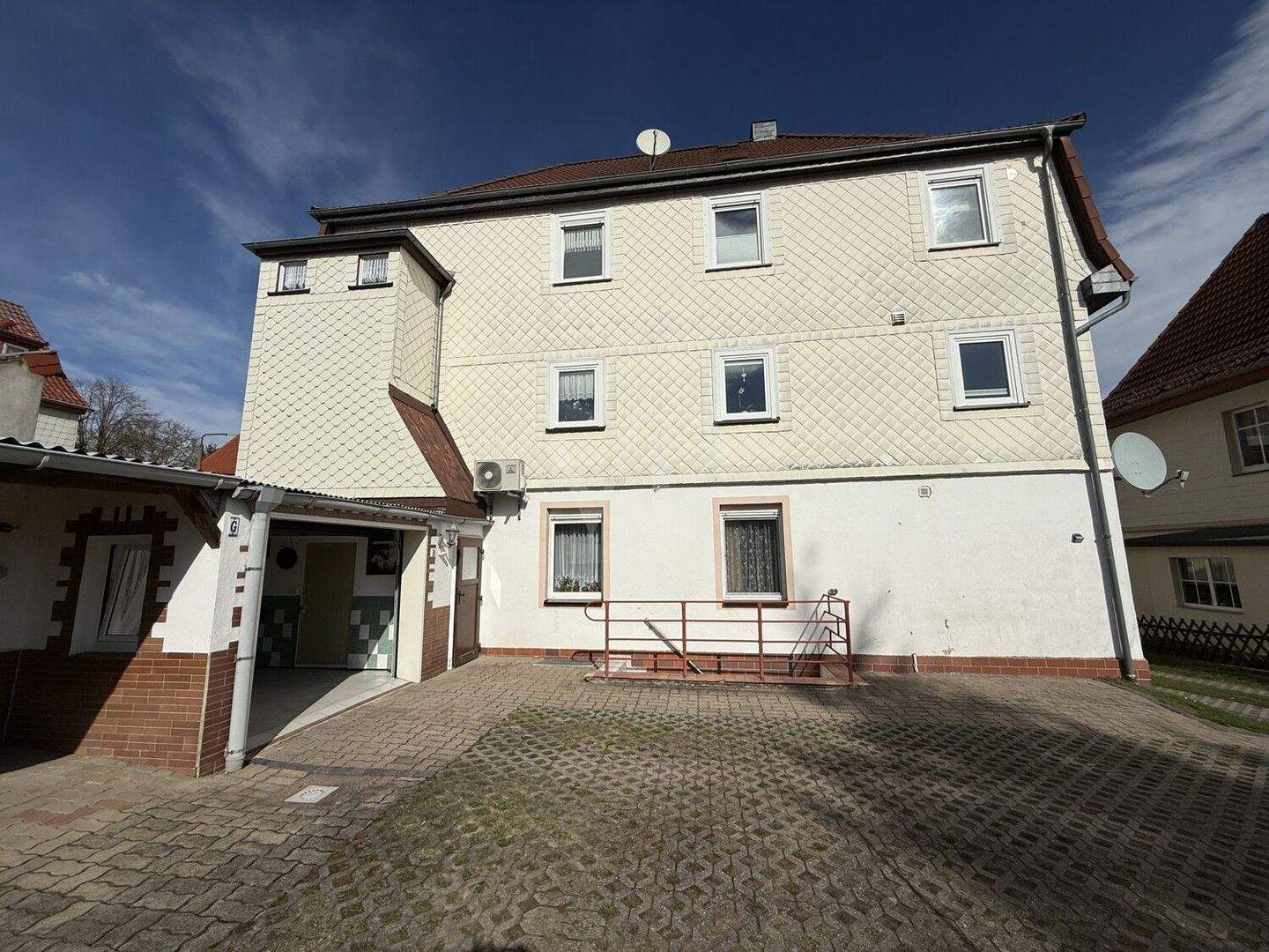 Sonnige Zeiten – Eigentumswohnung mit großer Dachterrasse in beliebter Lage in Bleicherode!, 99752 Bleicherode