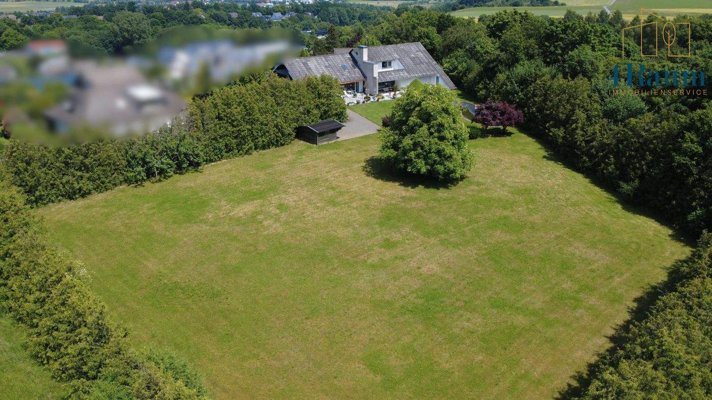 Traumhafte Villa mit zauberhaftem Garten, Einliegerwohnung und Indoor Pool, 35088 Battenberg (Eder)