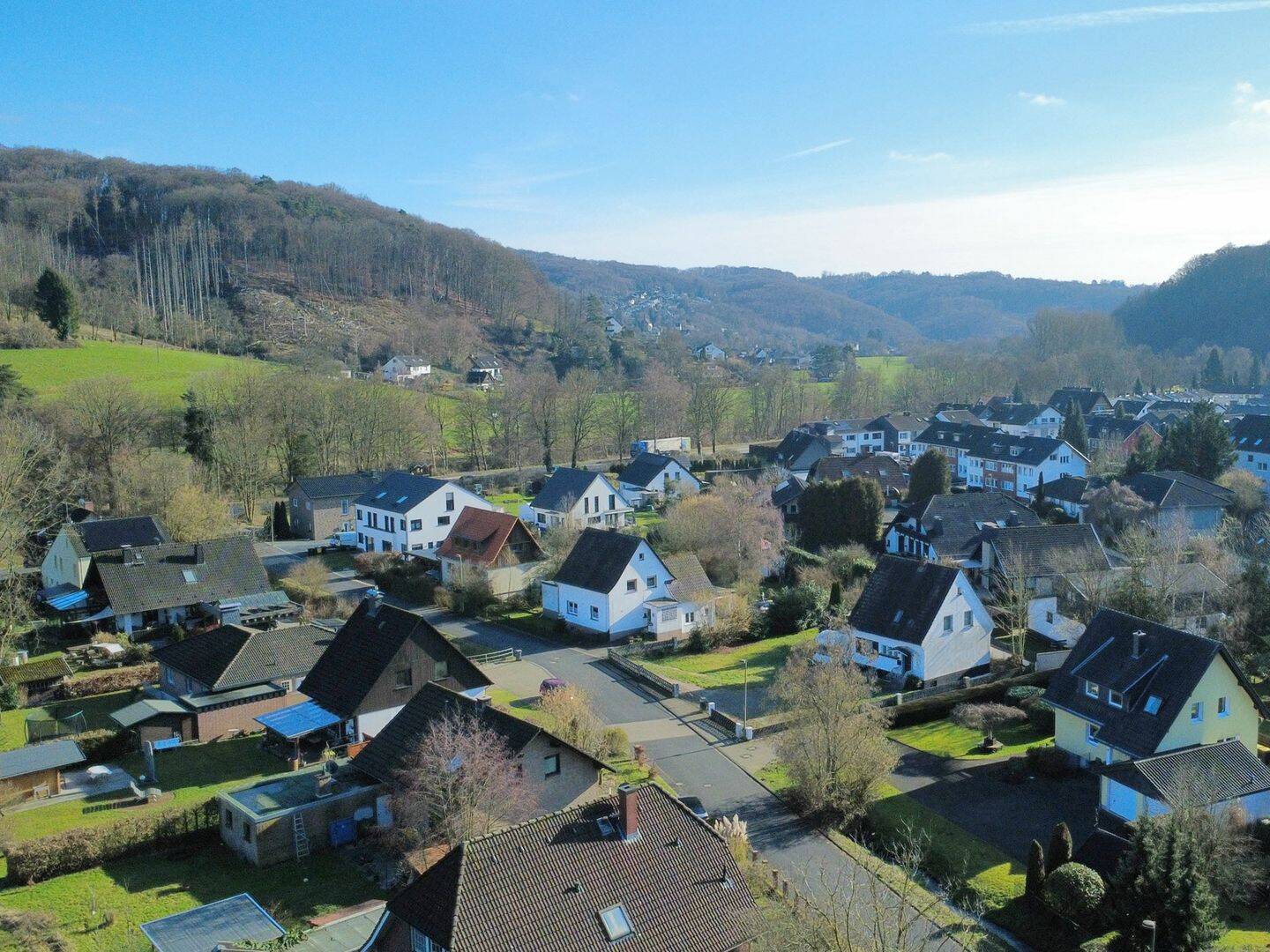 840 m² Baugrundstück – zentrale Lage zwischen Overath und Lohmar, trotzdem Naturnah, 53797 Lohmar