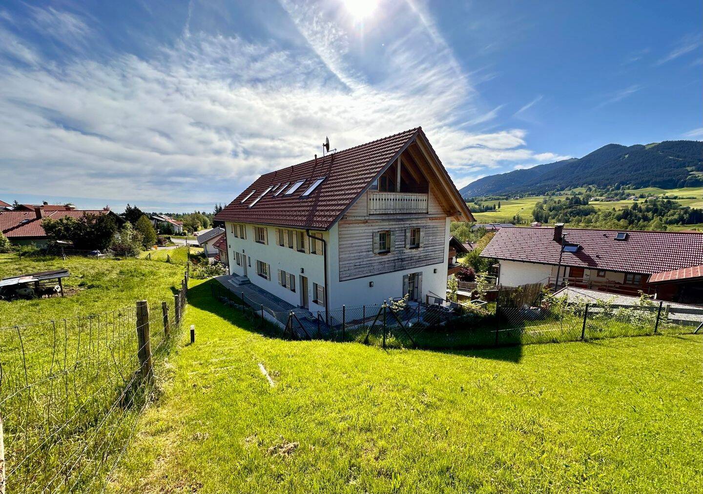Exklusive Dachgeschosswohnung mit Sauna & Panoramablick – Ruhe in den Ammergauer Alpen, 82442 Saulgrub