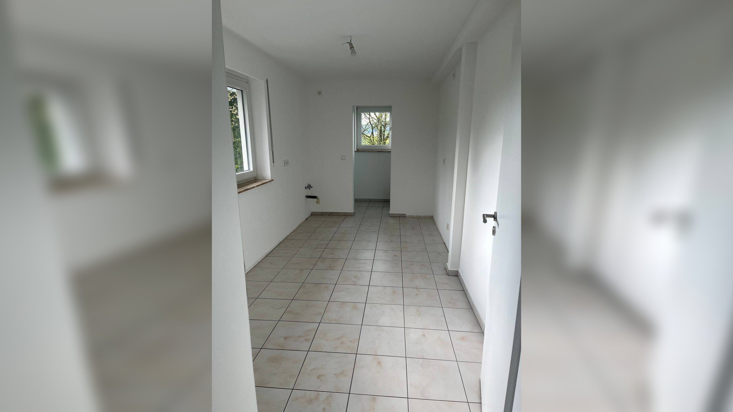 Helle 3 Zimmer Wohnung mit Stellplatz in Bad Berleburg-Rinthe, 57319 Bad Berleburg