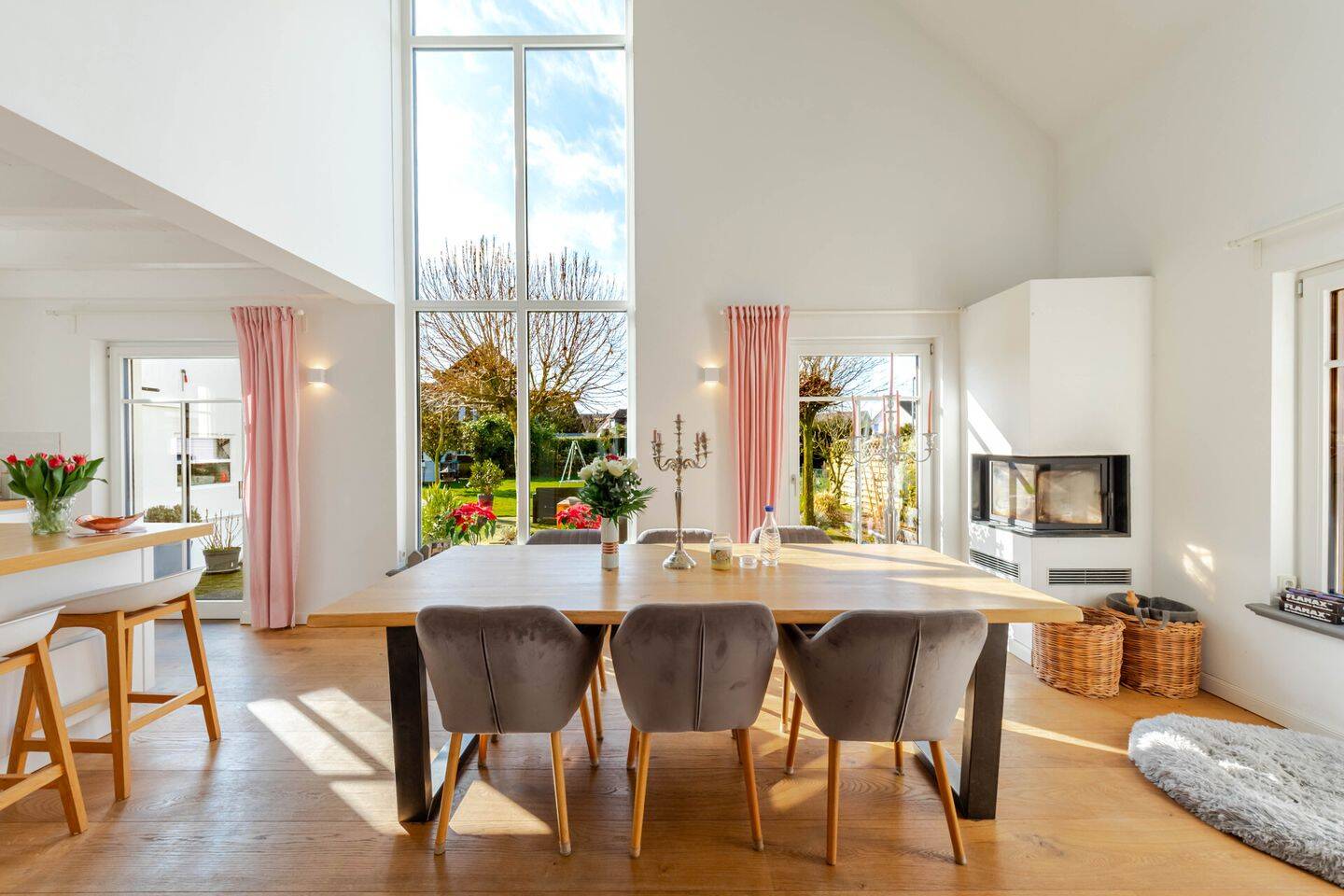Stilvoll wohnen & arbeiten: Hochwertiges Zuhause mit Pool, PV-Anlage, Büro & 5 Schlafzimmern, 47624 Kevelaer