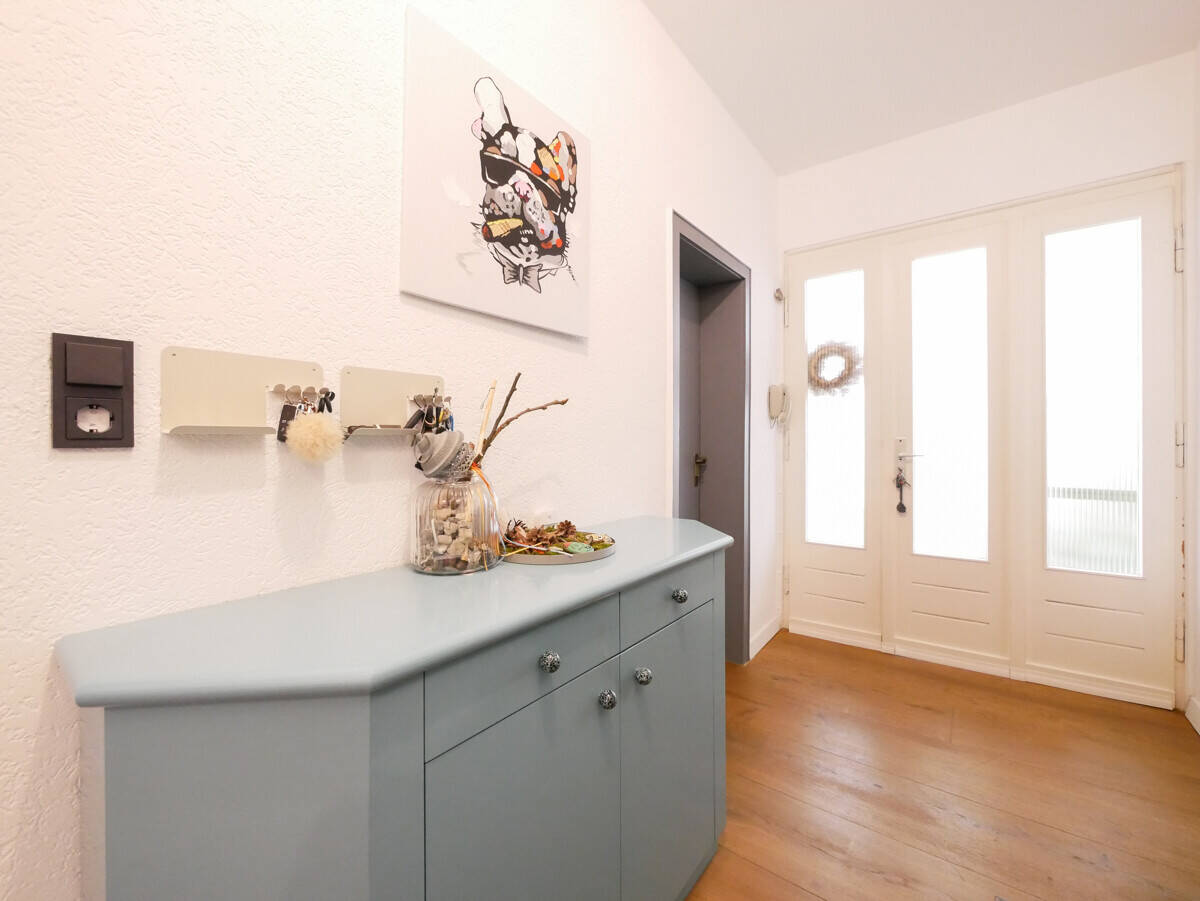 Großzügiges Wohnen in der begehrten Südstadt – Altbauflair trifft modernen Wohnkomfort, 33098 Paderborn