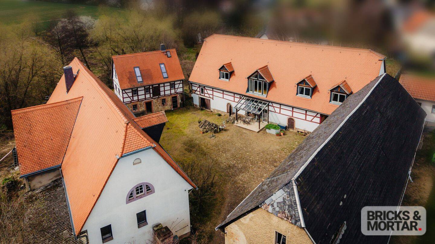 Historischer Vierseithof – Stilvolles Haupthaus mit Einliegerwohnung und Entwicklungsmöglichkeiten, 4680 Colditz