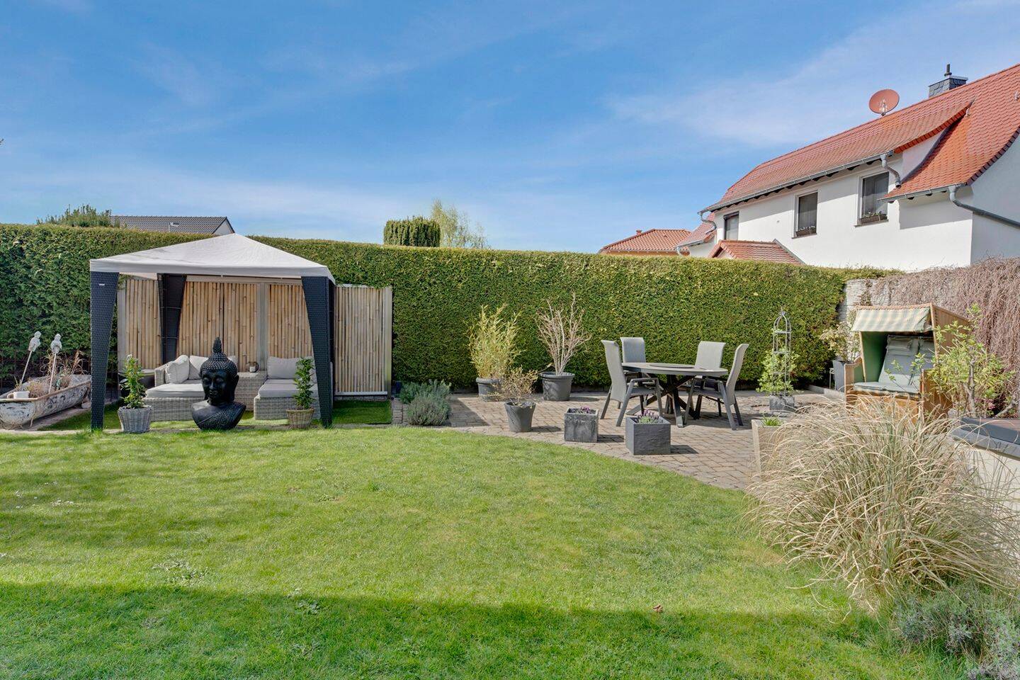 Architektonisch geplantes Einfamilienhaus mit Atelier, Dachterrasse und moderner Energieeffizienz, 4356 Leipzig (Seehausen Wiederitzsch)