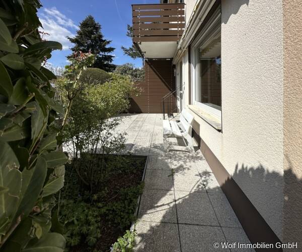 Einfamilien-Doppelhaushälfte mit Garage in sehr schöner, ruhiger Wohnlage, 61381 Friedrichsdorf