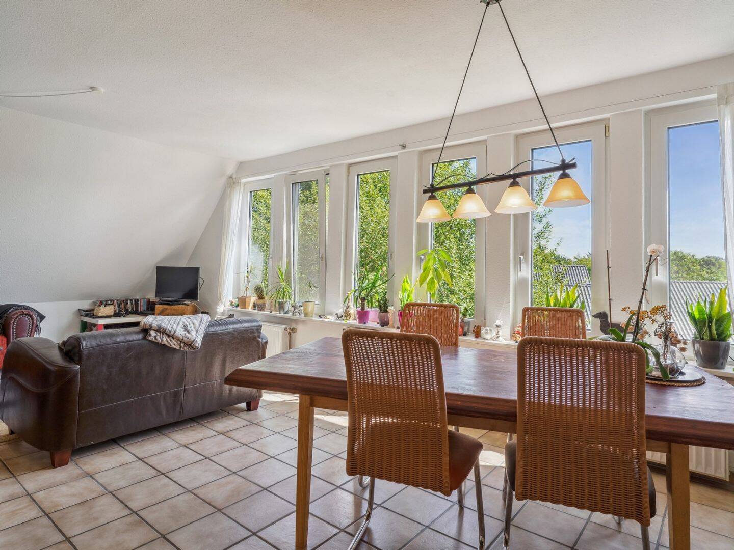 Behaglichkeit im Grünen: 2-Zimmer-Wohnung in Petershagen, 32469 Petershagen
