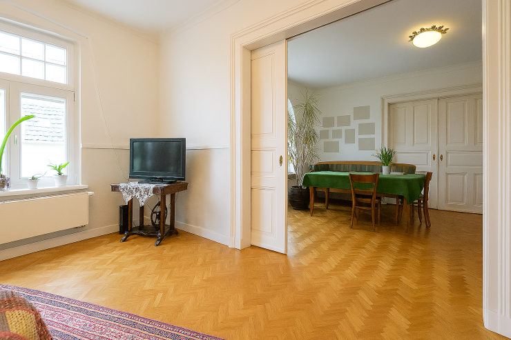 Liebevoll und stilvoll modernisierte Altbauwohnung in Hafennähe, 24939 Flensburg (Altstadt Neustadt Nordstadt Westliche Höhe)