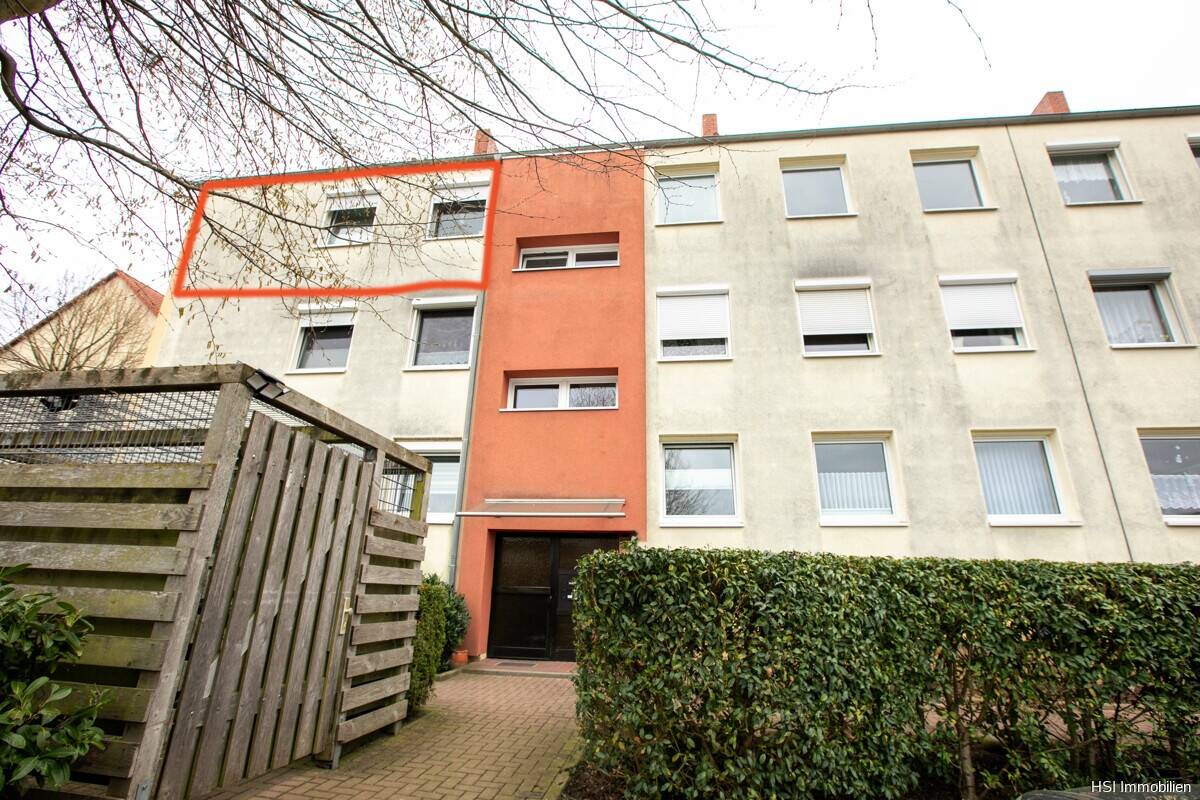 Sorglos wohnen: moderne Wohnung mit neuem Bad, hochwertiger Küche, Südbalkon und Parkplatz, 38226 Salzgitter (Lebenstedt)