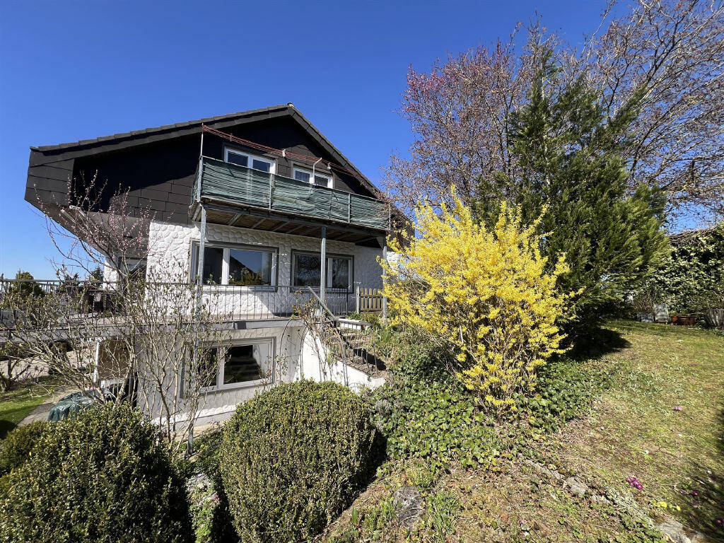 Ein Platz zum Leben und Wohlfühlen! Ein- oder Zweifamilienhaus – nur 5 Min. nach Stockach!, 78355 Hohenfels