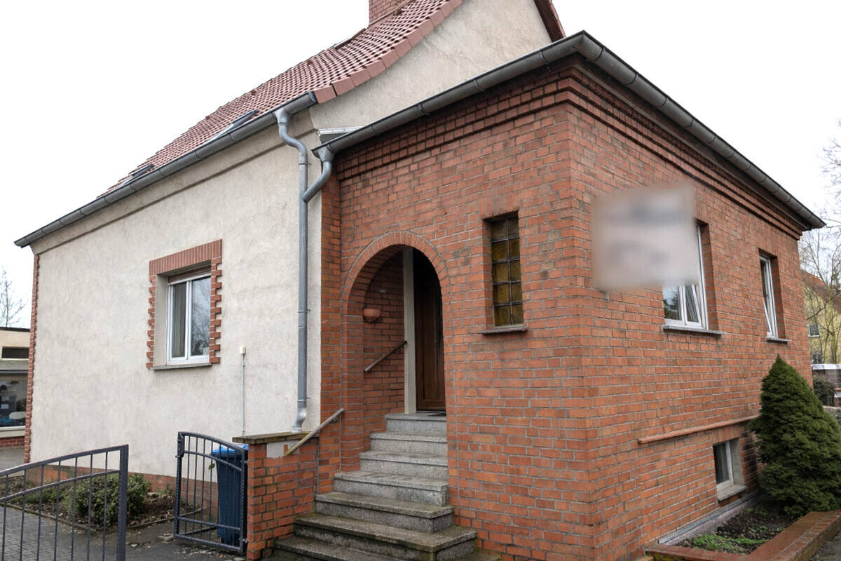 Charmantes Einfamilienhaus mit viel Raum für Familie und flexible Nutzung in Bitterfeld, 6749 Bitterfeld-Wolfen