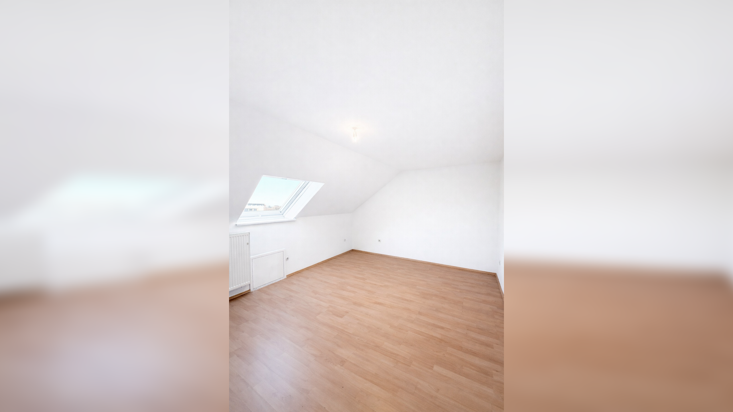 Charmante Dachgeschosswohnung mit 66 m² – ideal für Singles oder Paare, 97273 Kürnach