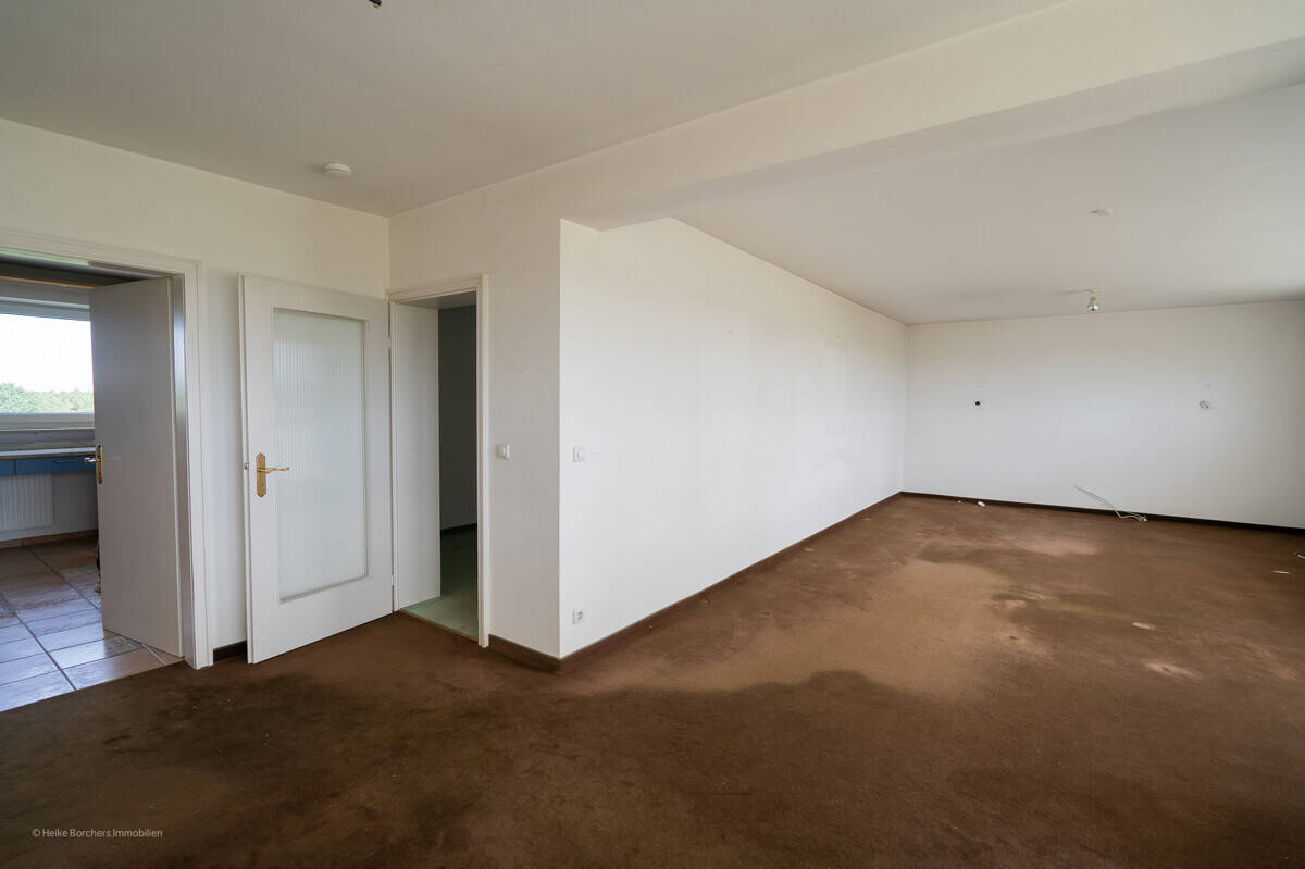 ***Heike Borchers Immobilien***Imposante Familienwohnung mit ausreichend Platz***inkl. PV-Anlage***, 82008 Unterhaching