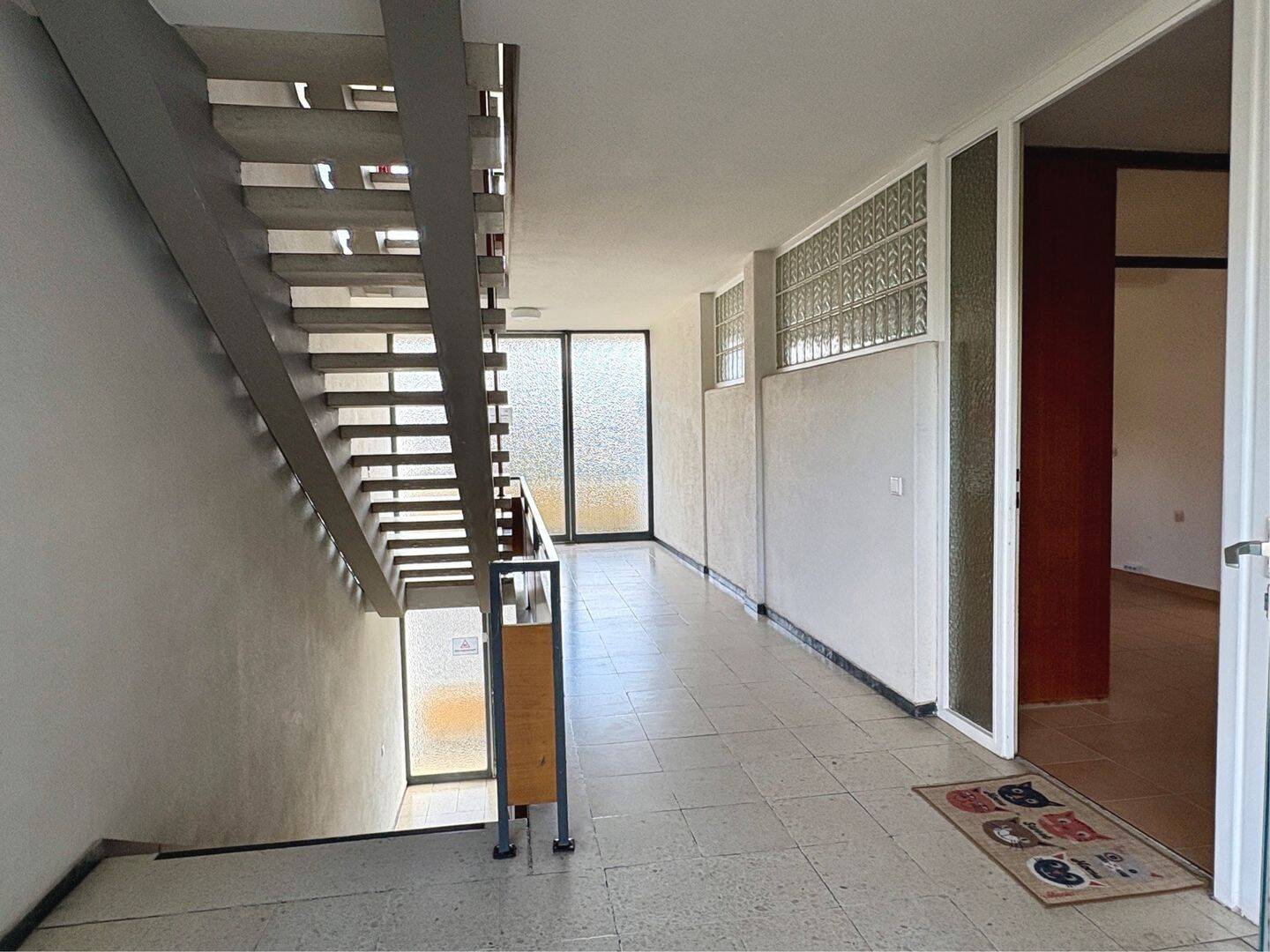 bezugsfreie 2-Zi.-ETW in Erlangen…Zentrale Lage, nahe Siemenscampus, 91058 Erlangen (Bruck Eltersdorf Erlangen-Süd Sebaldussiedlung Tennenlohe)