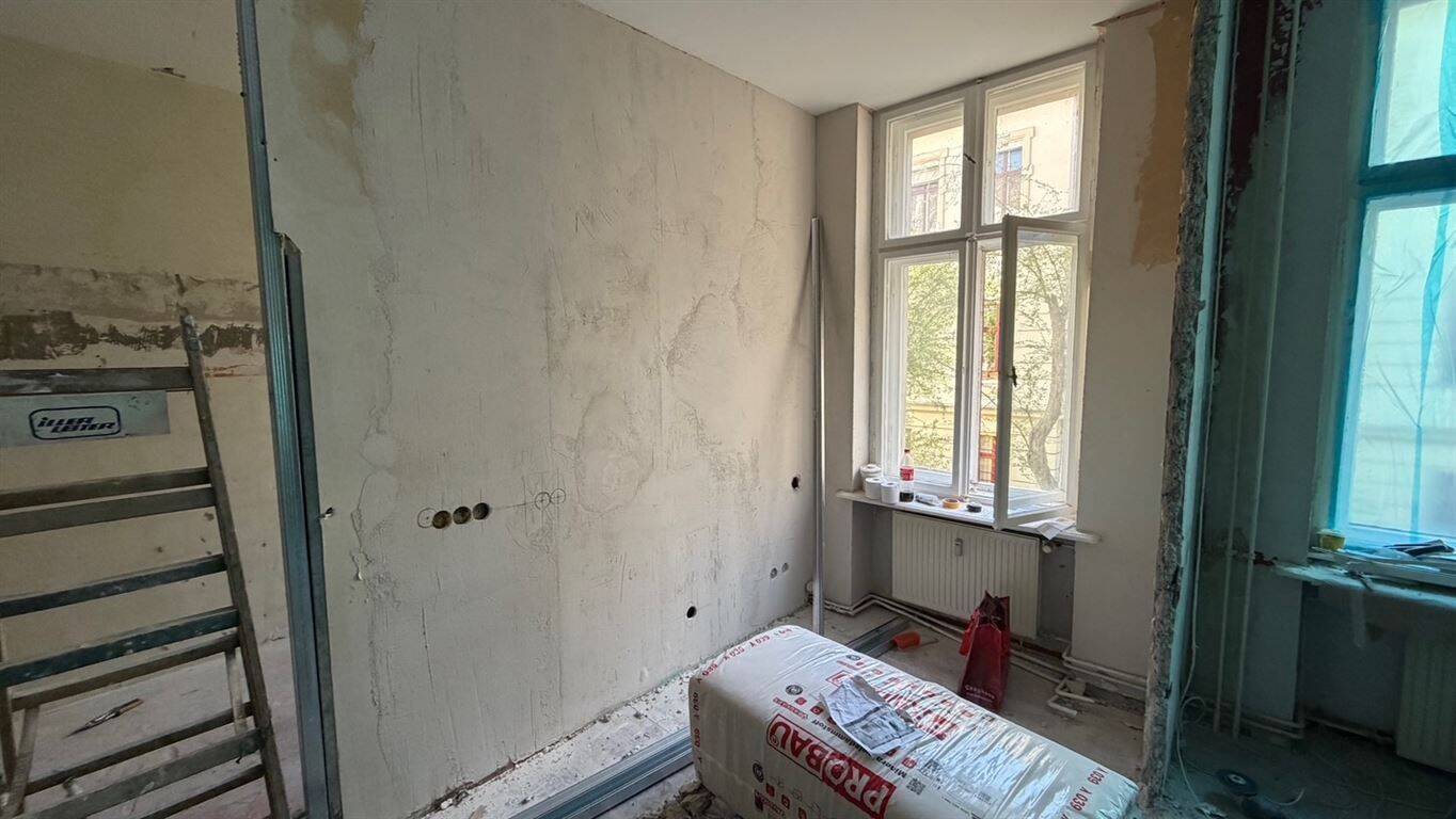 FIRST USE AFTER MODERNISATION*2 ROOMS*NEW BATHROOM*CLOSE TO SUBWAY & TRAIN – 10625 Berlin – Vorschaubild 3