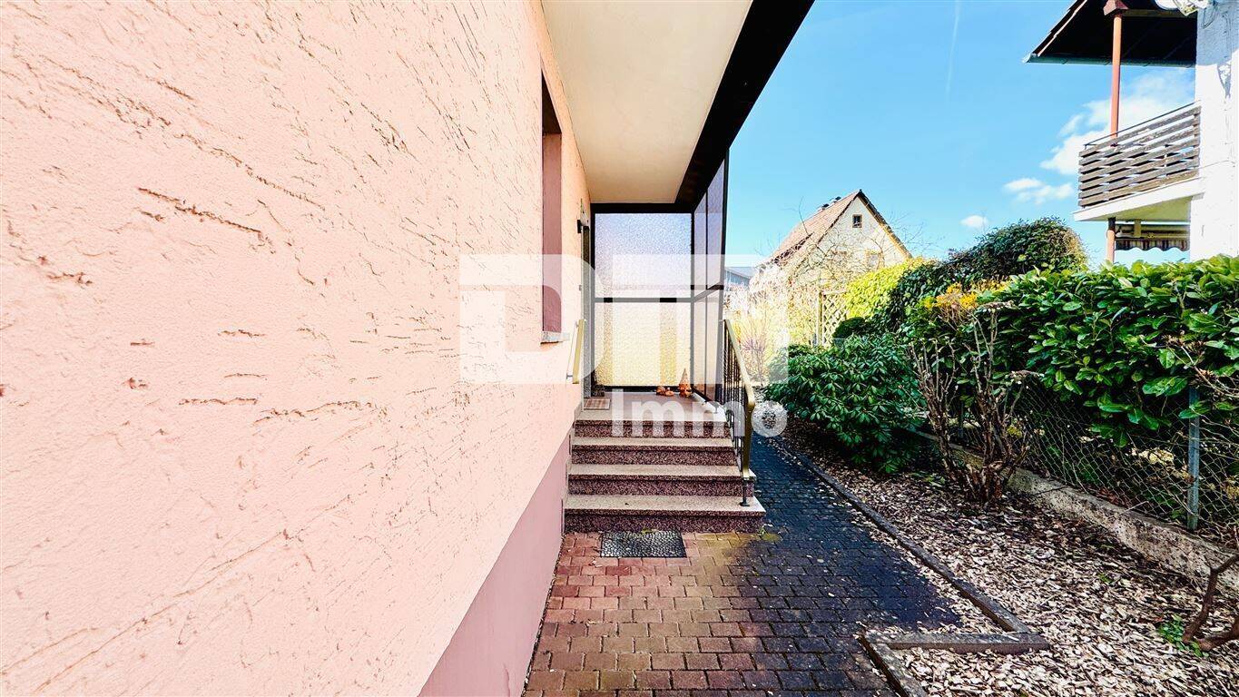 Zeitlose Eleganz trifft Moderne: Modernisiertes Einfamilienhaus mit großem Garten und Garage, 36304 Alsfeld