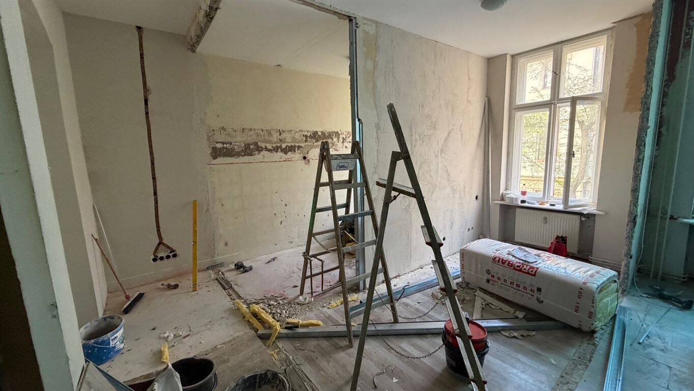 FIRST USE AFTER MODERNISATION*2 ROOMS*NEW BATHROOM*CLOSE TO SUBWAY & TRAIN – 10625 Berlin – Vorschaubild 4