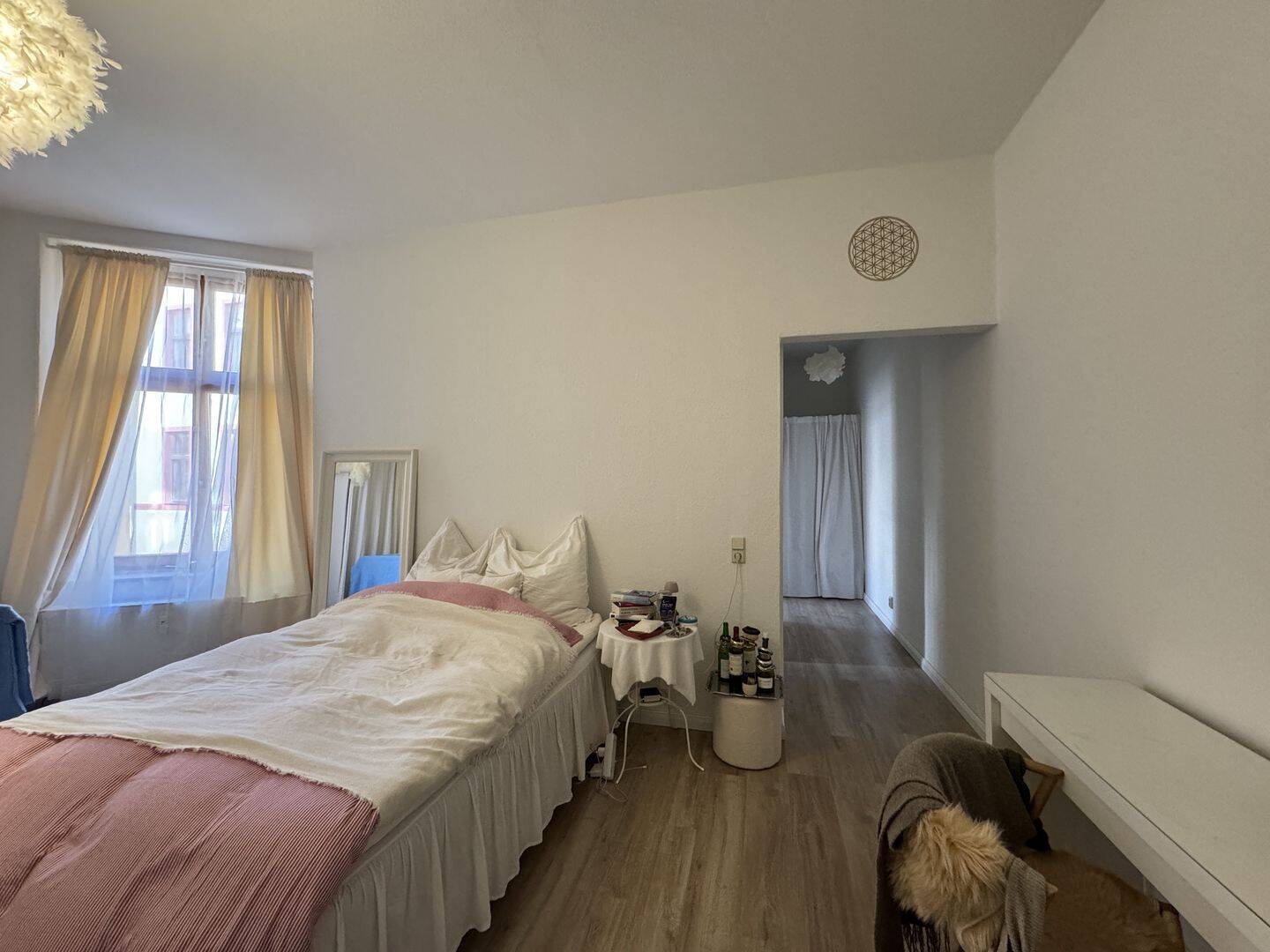 Helle 1-Zimmer-Wohnung in der Altstadt – Zentrale Lage am Hasselbachplatz