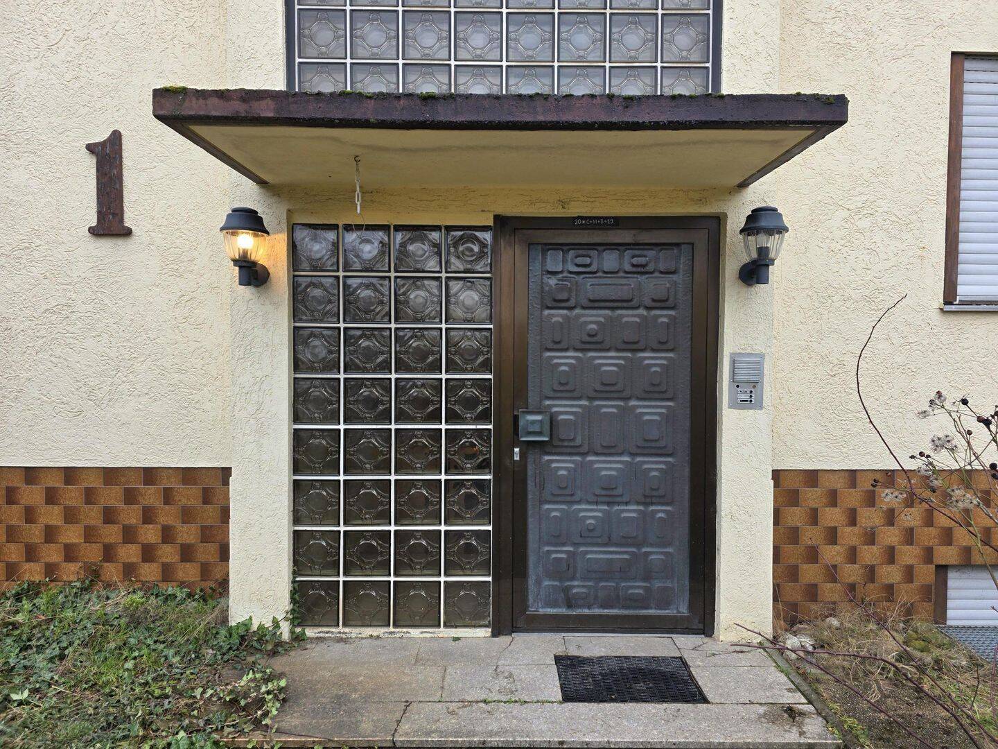 Zweifamilienhaus mit separatem Apartment auf Erbpachtgrundstück, 64625 Bensheim