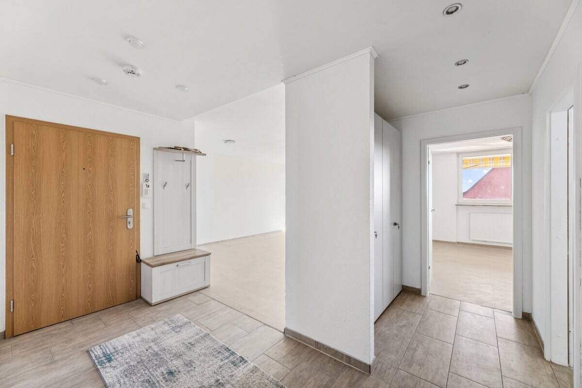 Provisionsfrei – Helle, sanierte 3-Zimmer-Wohnung mit Aufzug, Balkon und Weitblick, 90763 Fürth (Südstadt Weikershof)