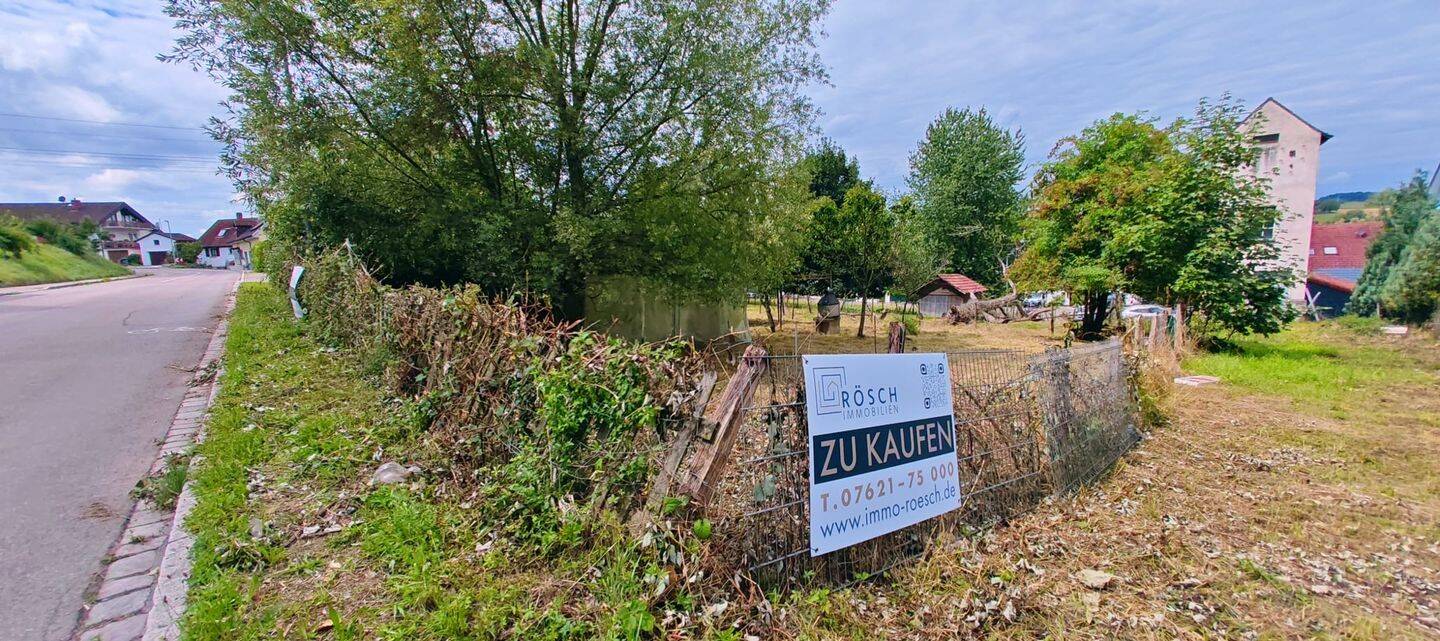 Baugrundstück in Rümmingen +++ Rösch Immobilien Weil am Rhein +++, 79595 Rümmingen