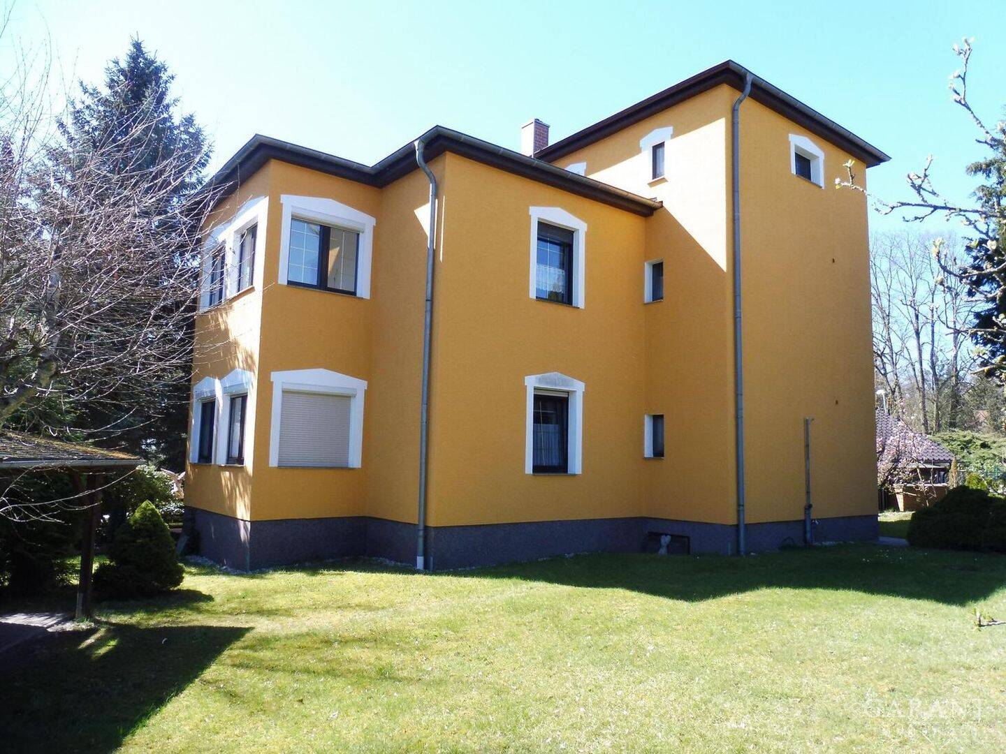 Mehrfamilienhaus in grüner und ruhiger Lage, 4849 Bad Düben