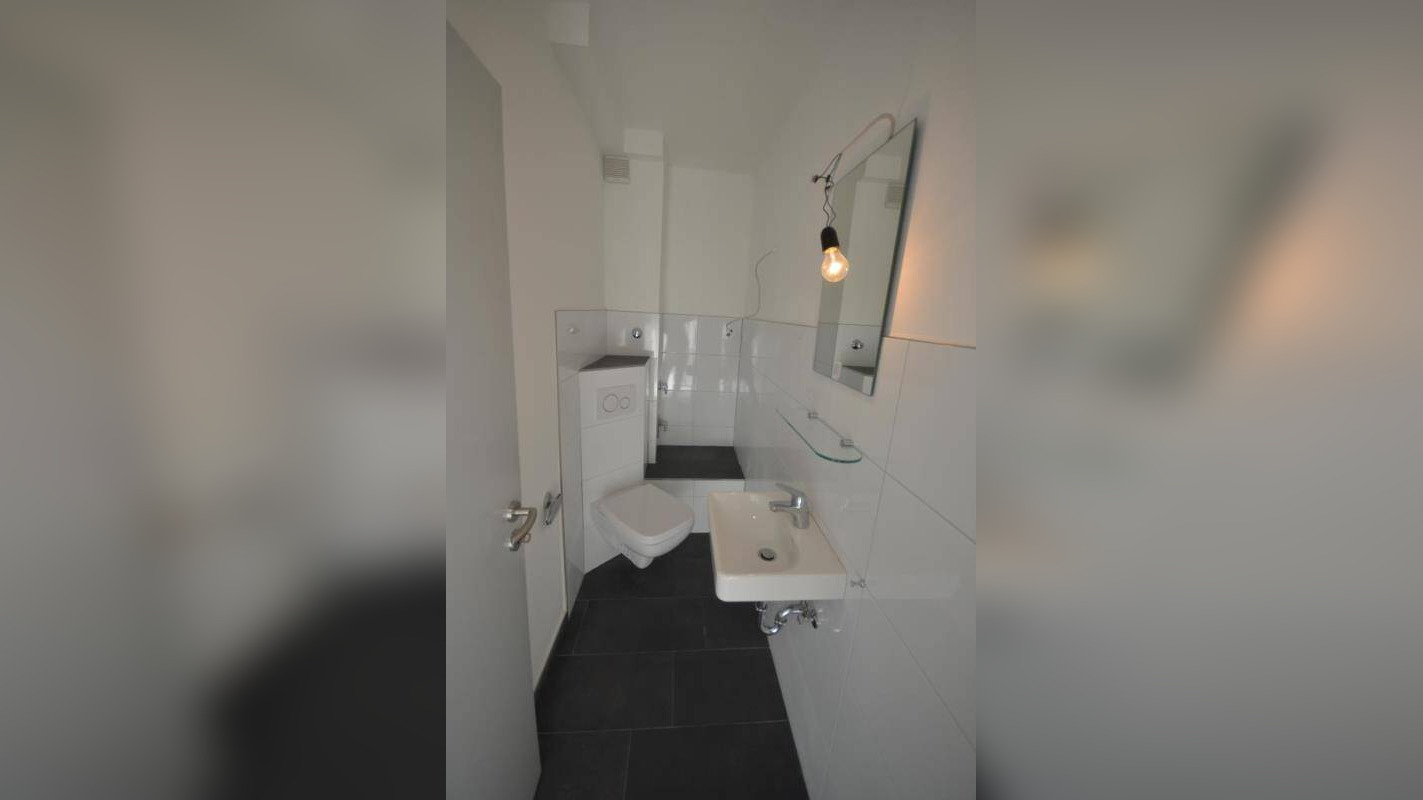 VERMIETETE PENTHOUSE-WOHNUNG MITTEN IM LEBEN – 22391 Hamburg – Vorschaubild 4