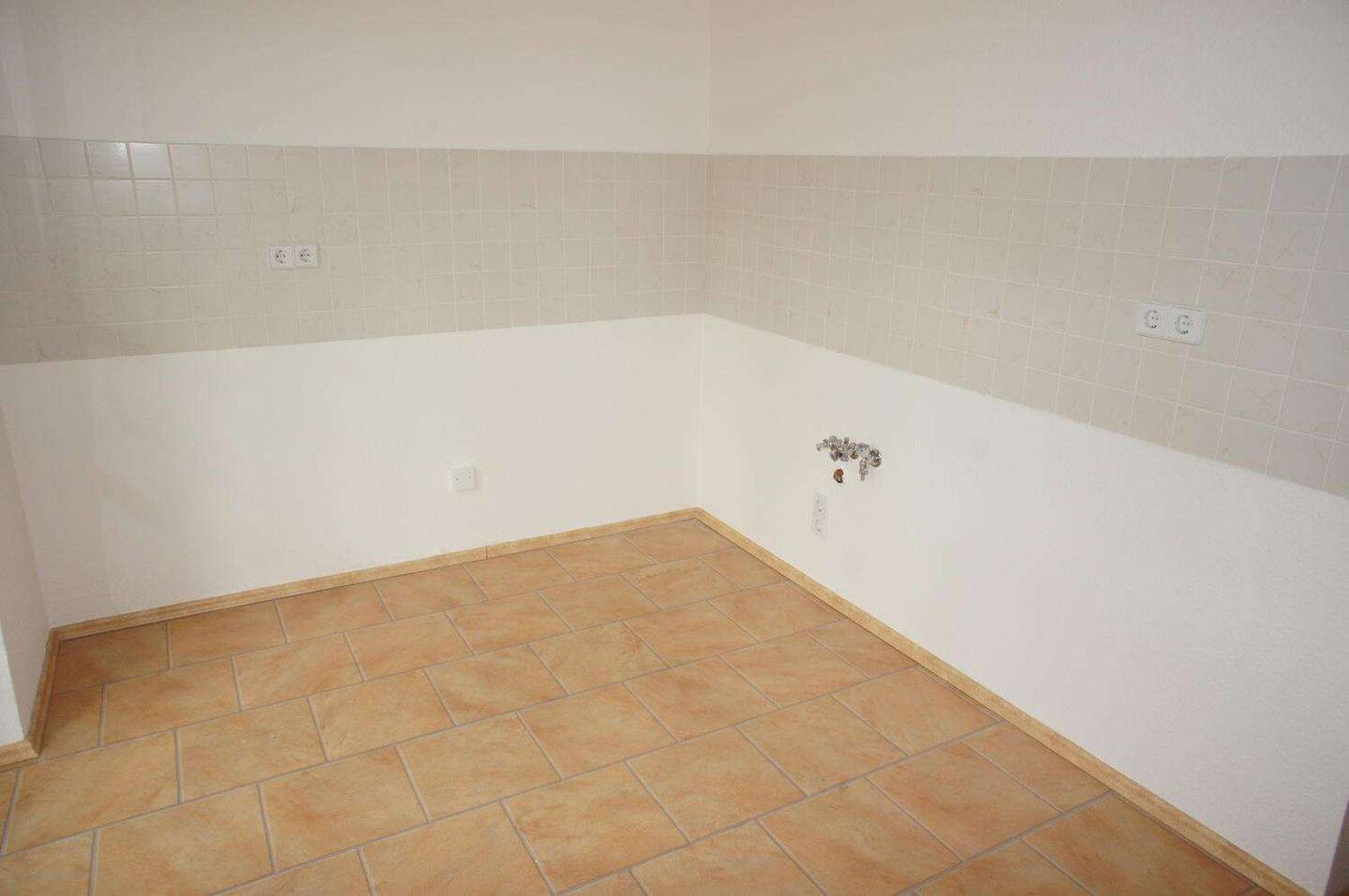 Wohnen am Heimgarten ! Schlafniesche – West-Balkon – frei ab 1.7.26 – Chemnitz – Vorschaubild 4
