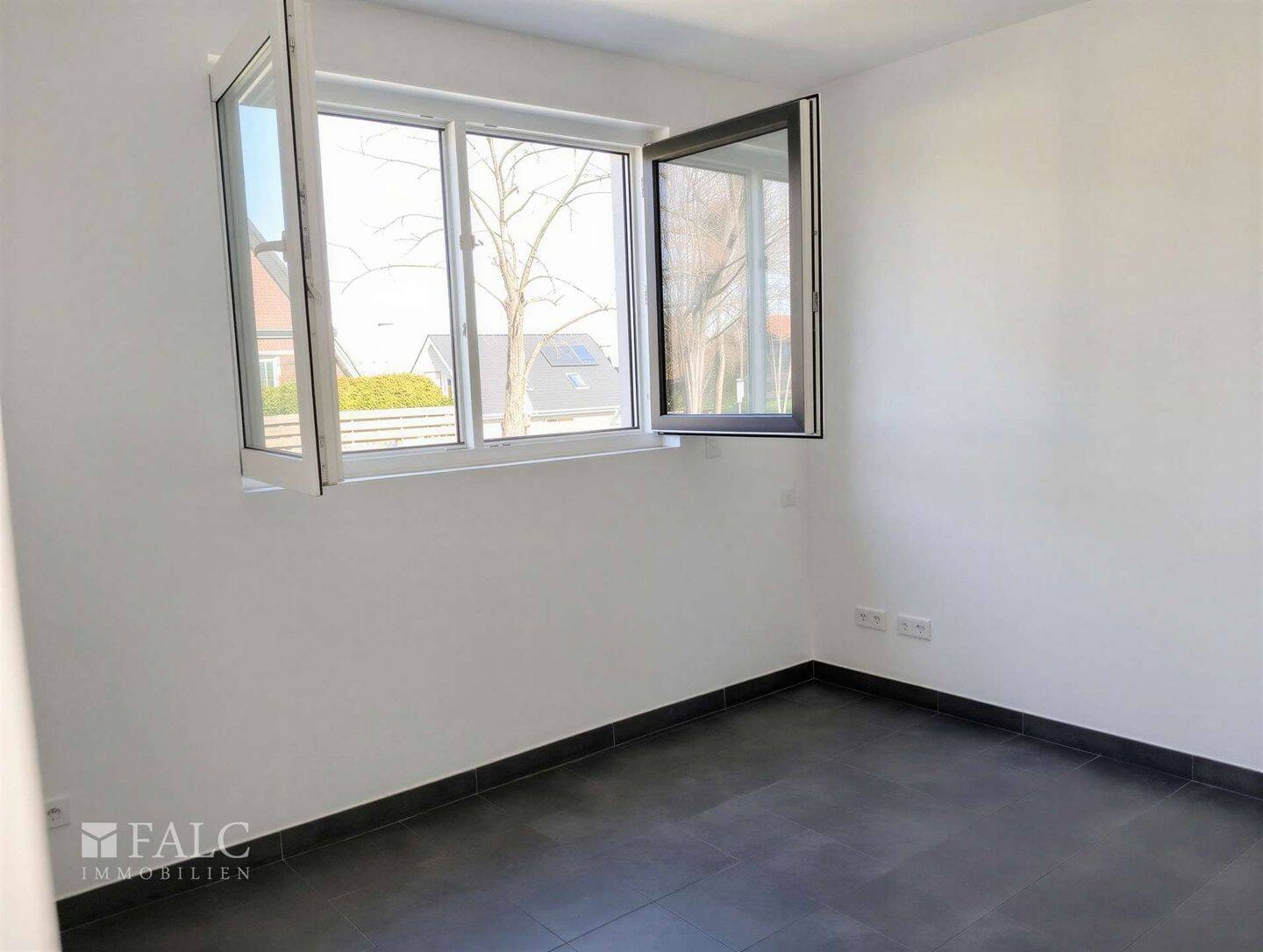 Einziehen & wohlfühlen: Moderne Wohnung mit Balkon und energetischen Bestwerten (A+), 49479 Ibbenbüren